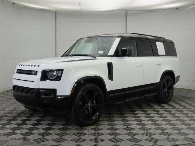2025 LAND ROVER Defender