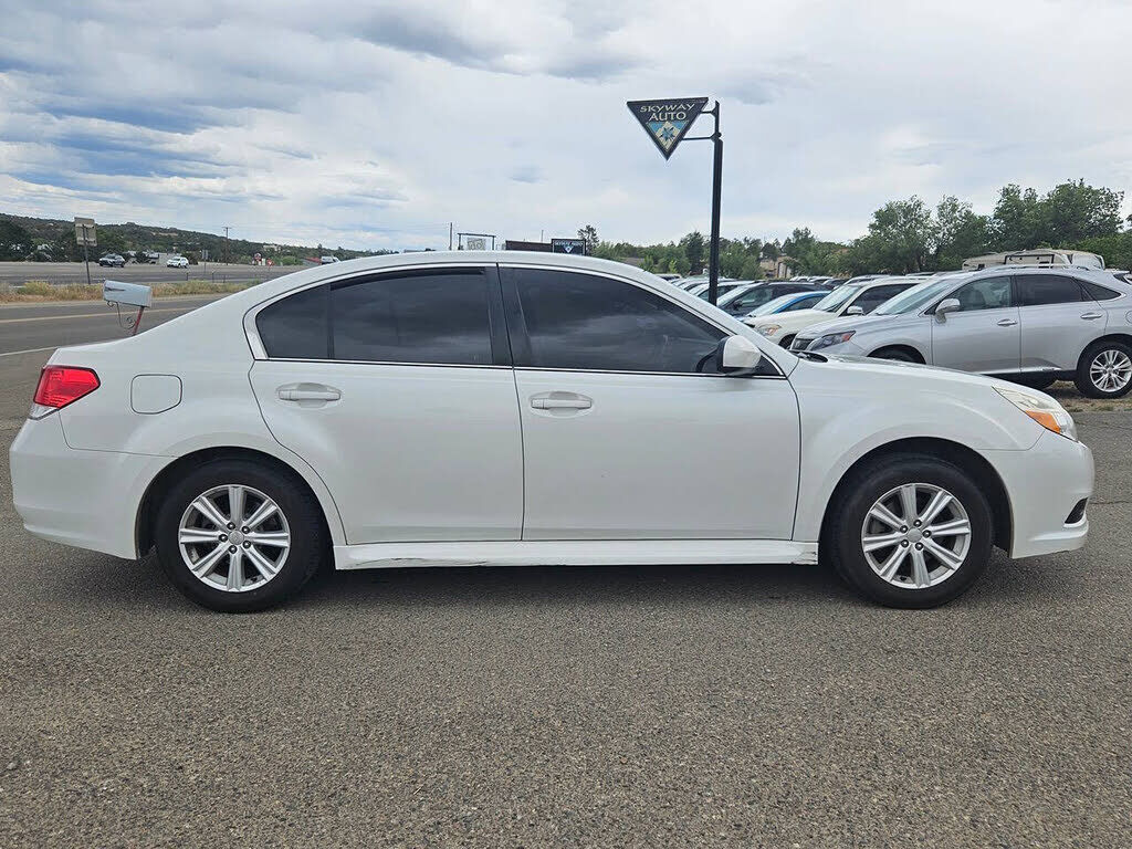 2012 SUBARU Legacy