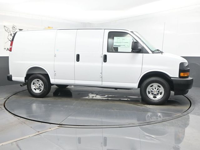 2026 CHEVROLET Express