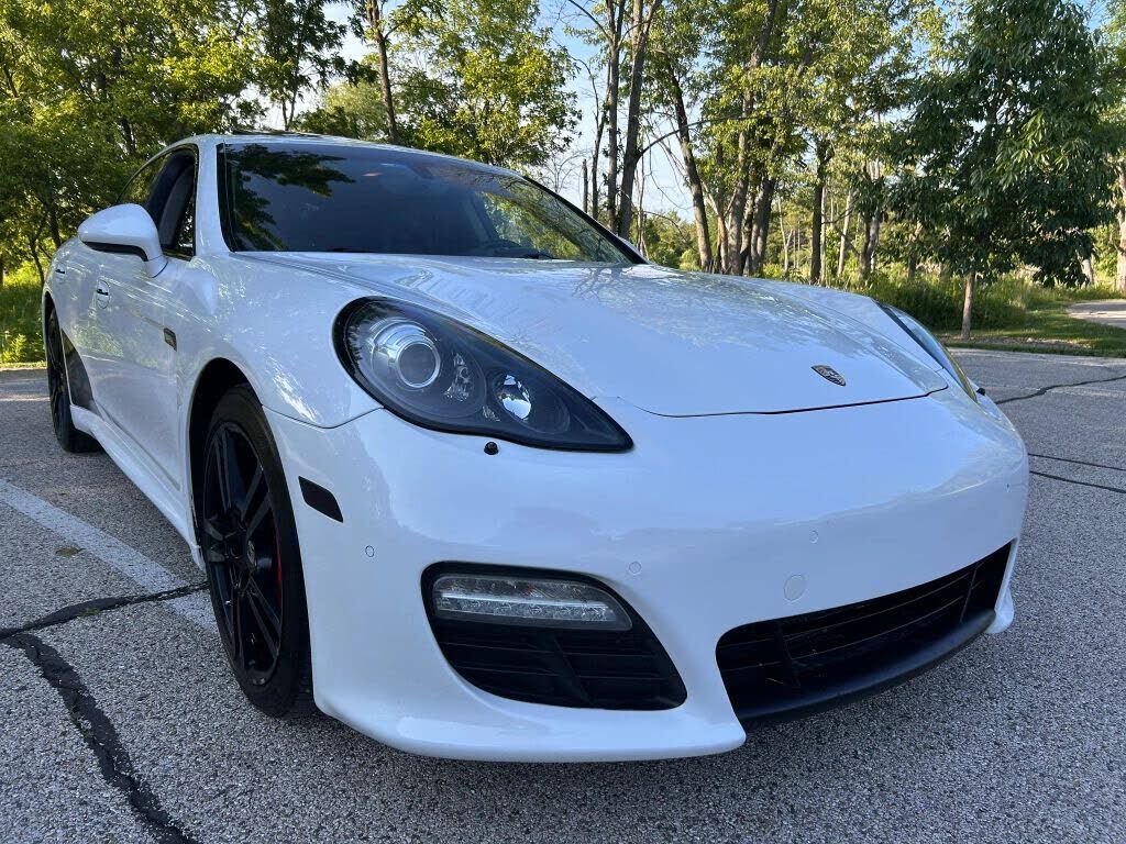 2012 PORSCHE Panamera