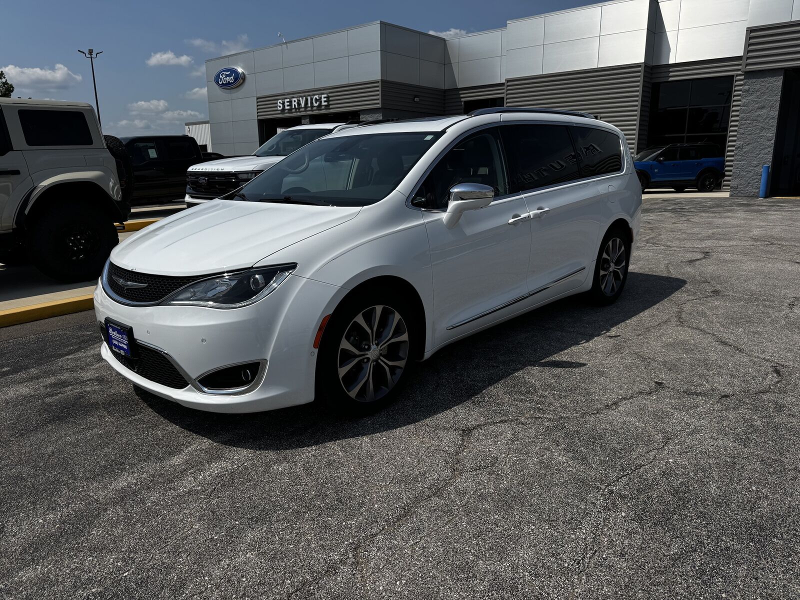 2017 CHRYSLER Pacifica