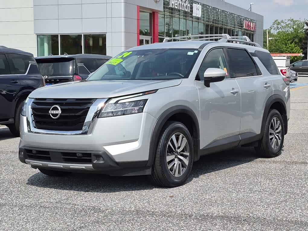 2024 NISSAN Pathfinder