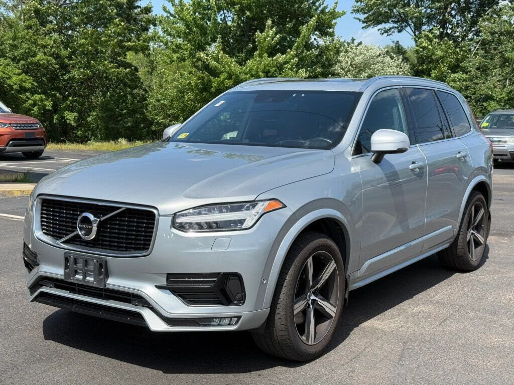 2019 VOLVO XC90