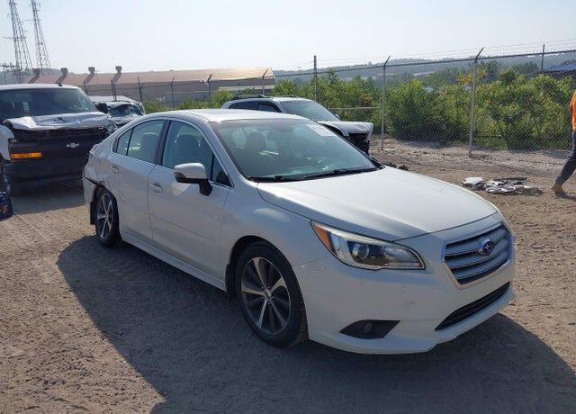 2015 SUBARU Legacy