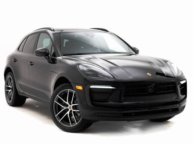 2023 PORSCHE Macan