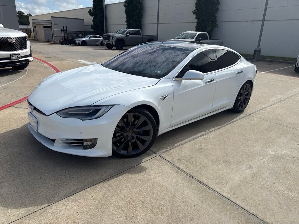 2021 TESLA Model S