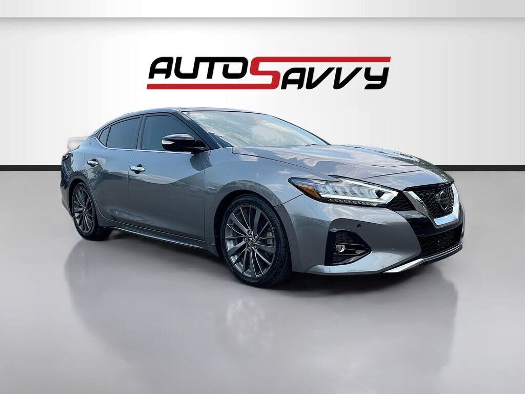 2023 NISSAN Maxima