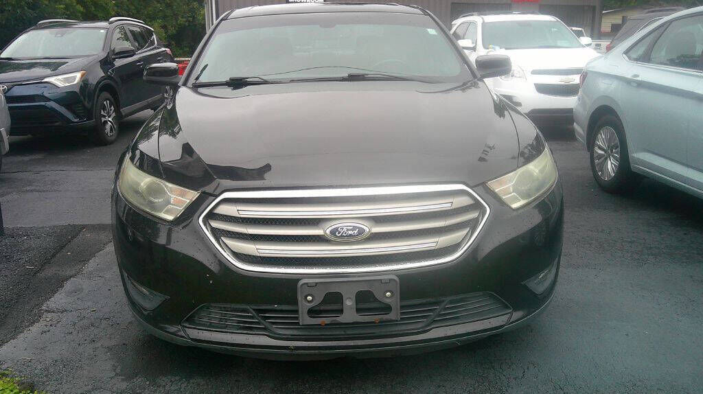 2014 FORD Taurus