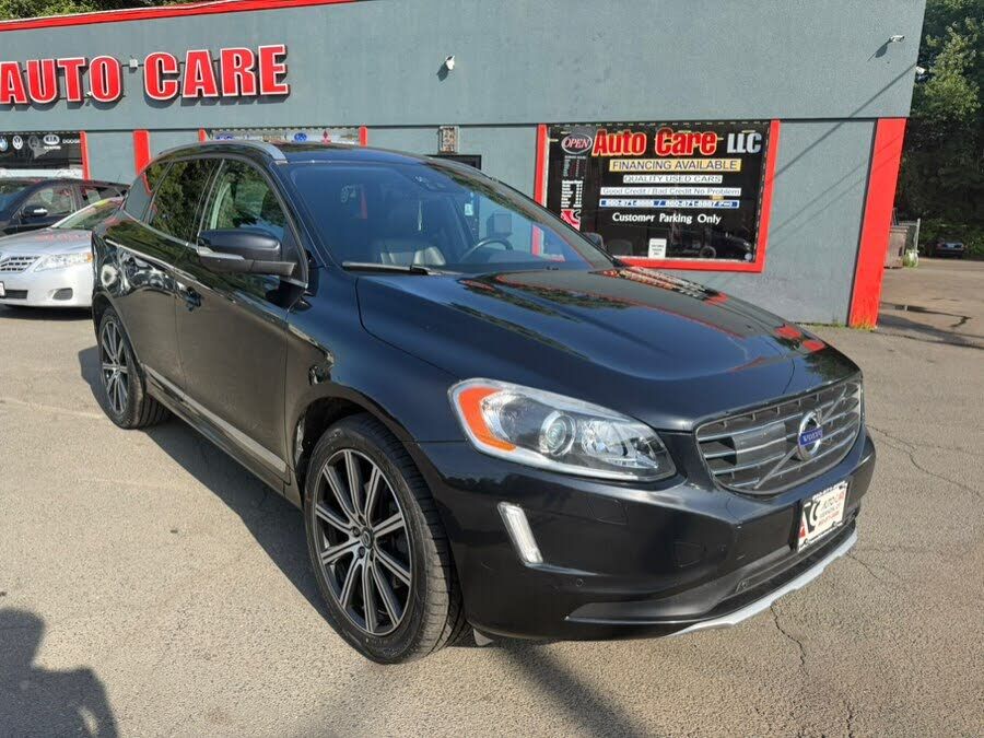 2015 VOLVO XC60