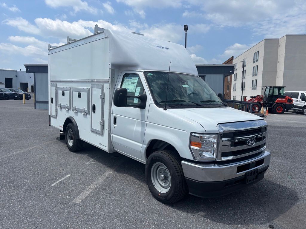 2027 FORD E-350
