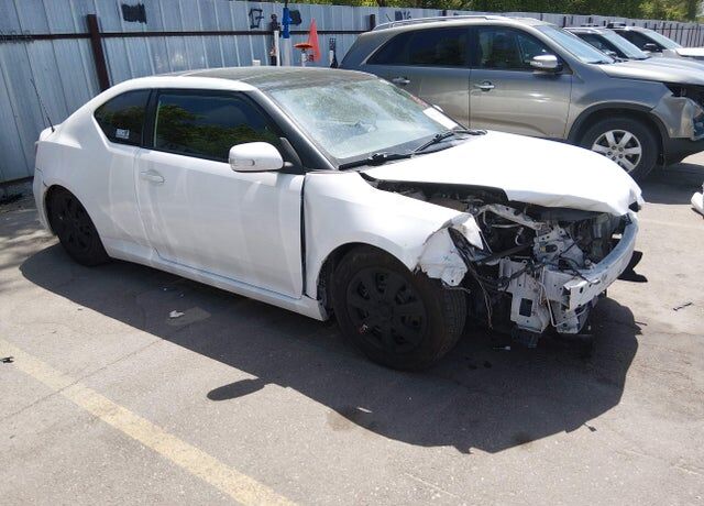 2014 TOYOTA SCION