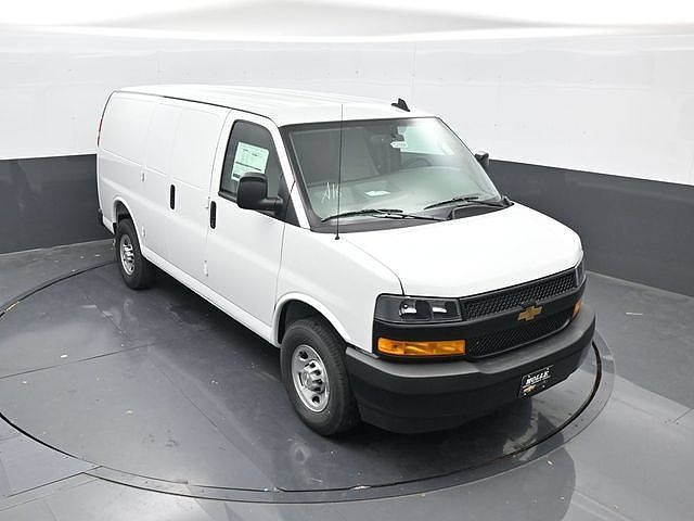 2025 CHEVROLET Express