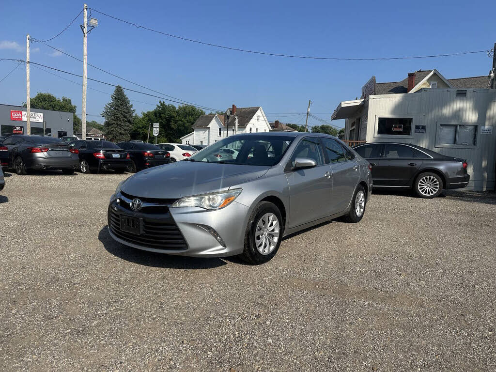 2016 TOYOTA Camry