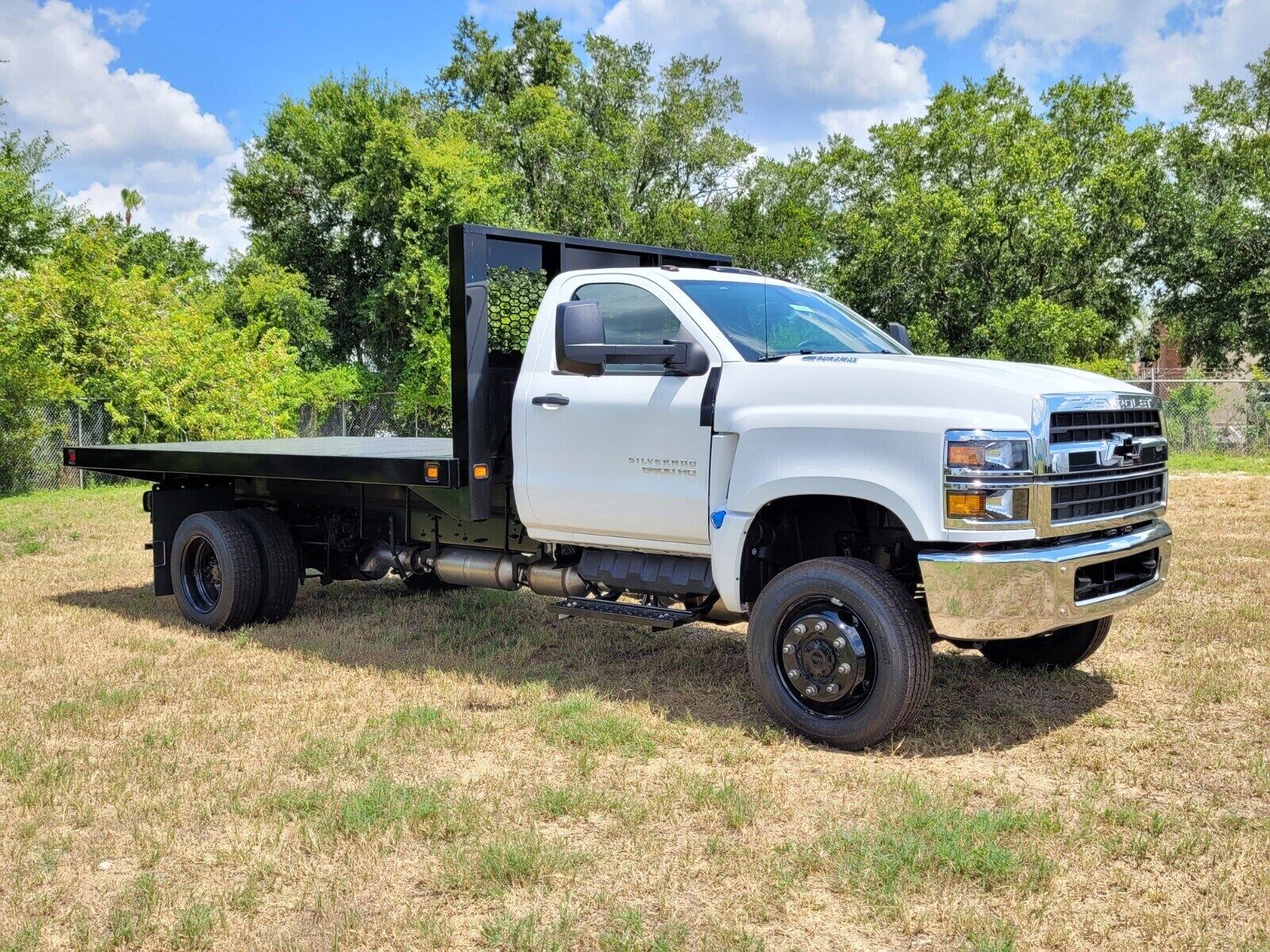 2024 GMC Silverado Medium Duty