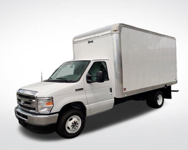 2026 FORD E-450