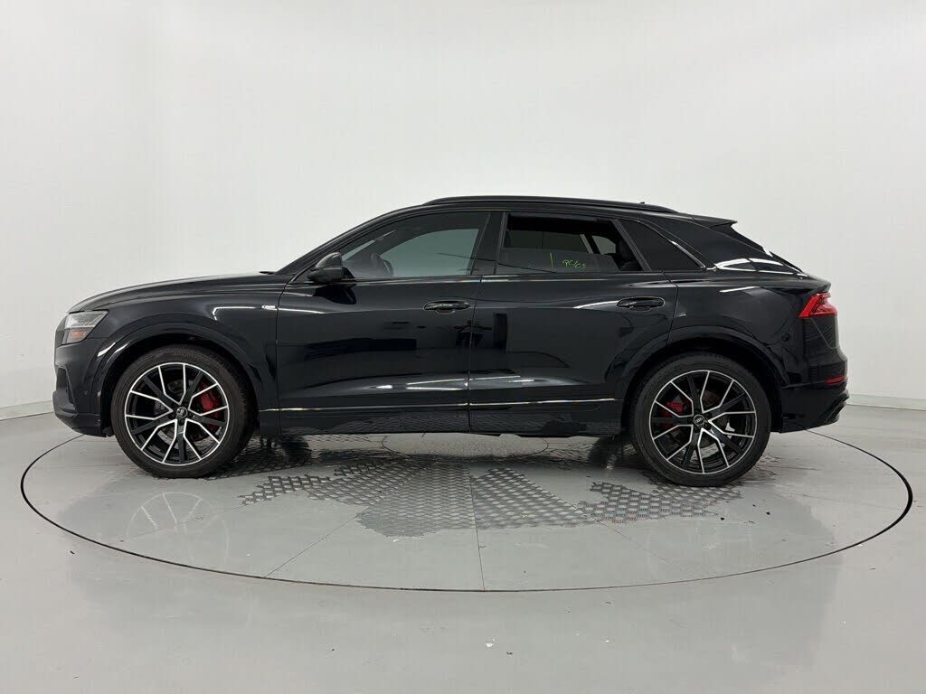 2021 Audi Q8