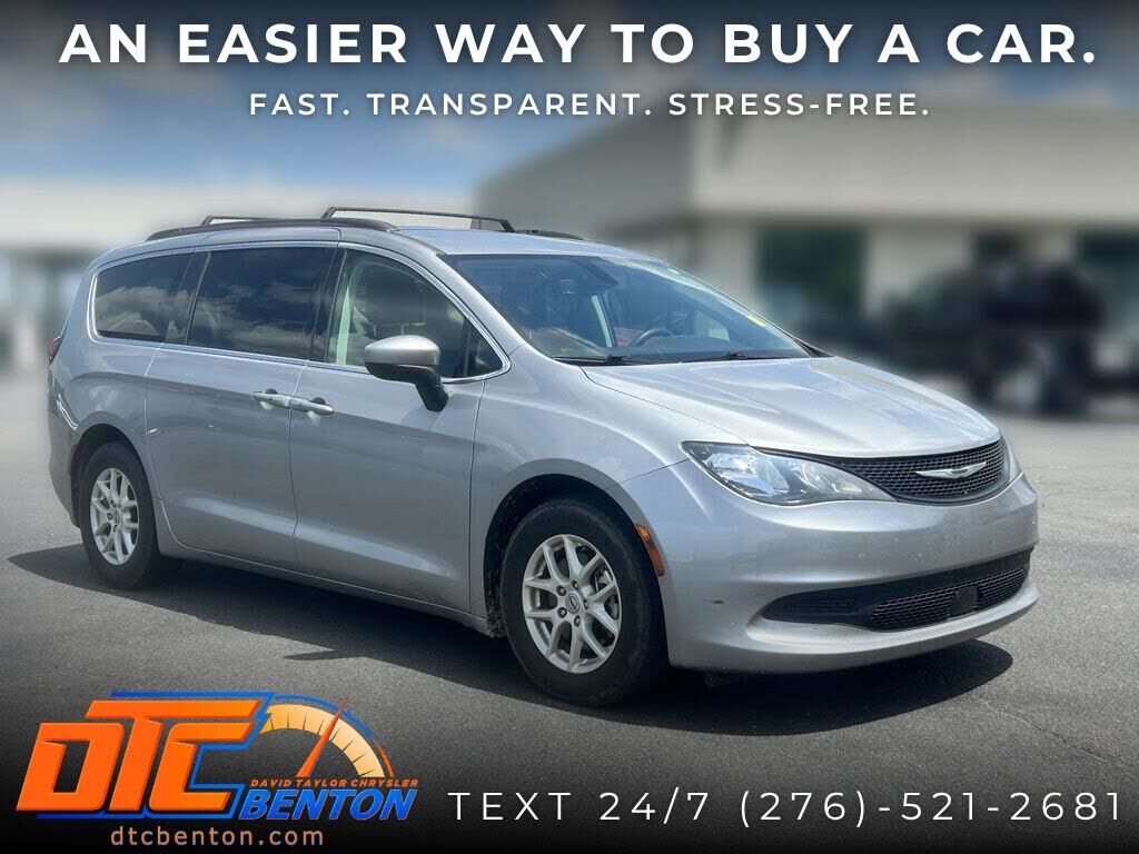 2021 CHRYSLER Voyager