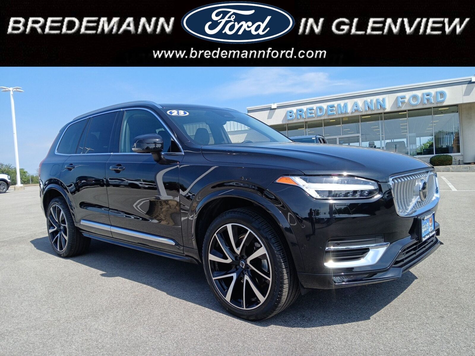 2023 VOLVO XC90