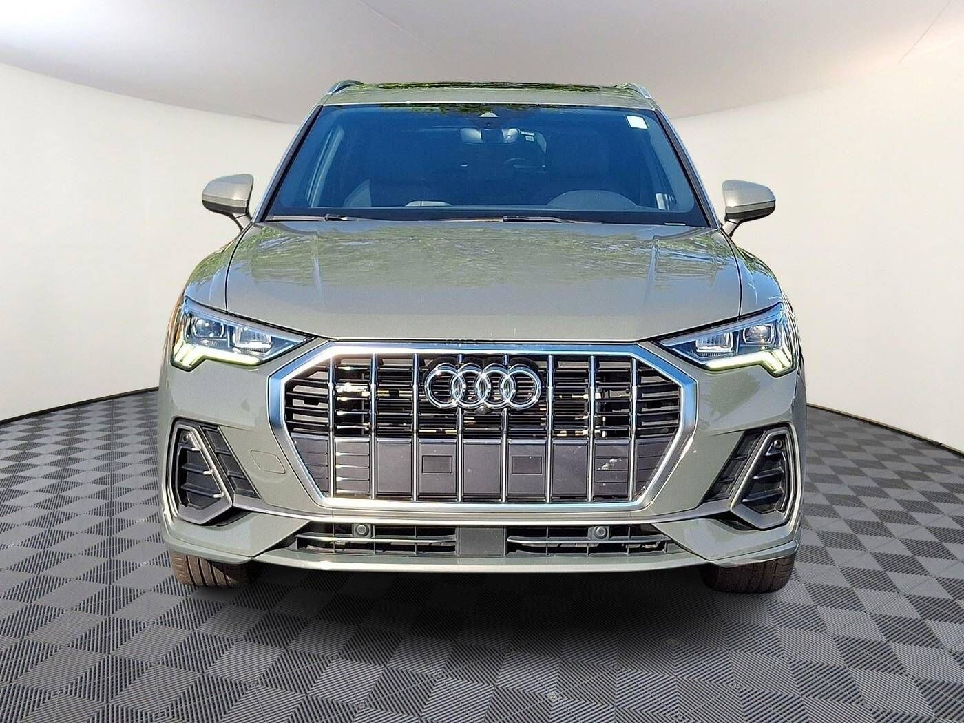 2022 Audi Q3