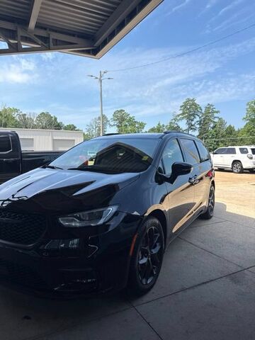 2025 CHRYSLER Pacifica