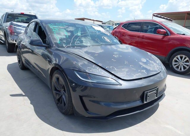 2024 TESLA Model 3
