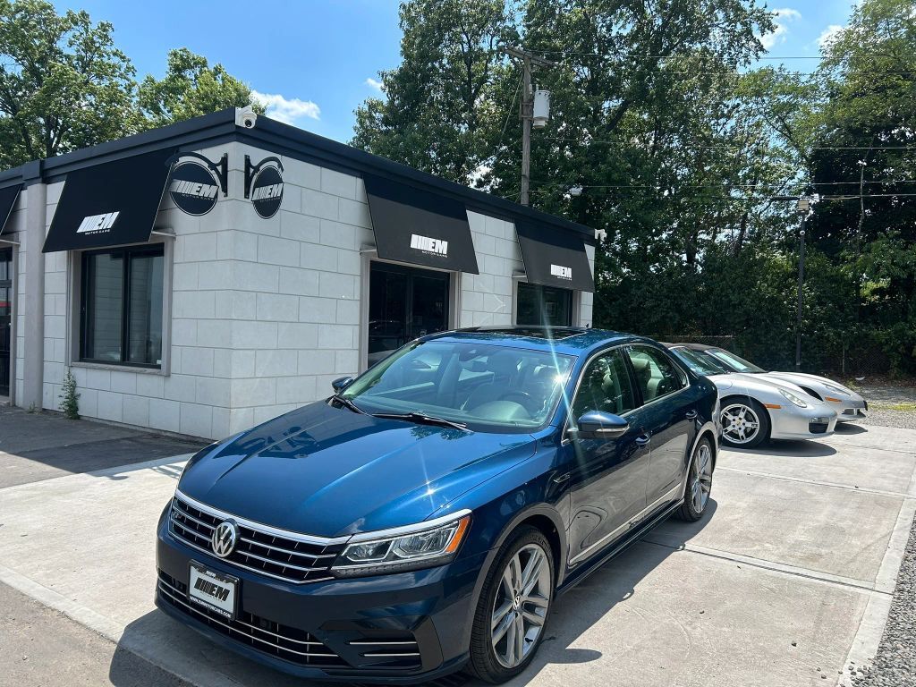 2019 VOLKSWAGEN Passat