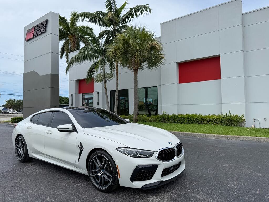 2021 BMW M8