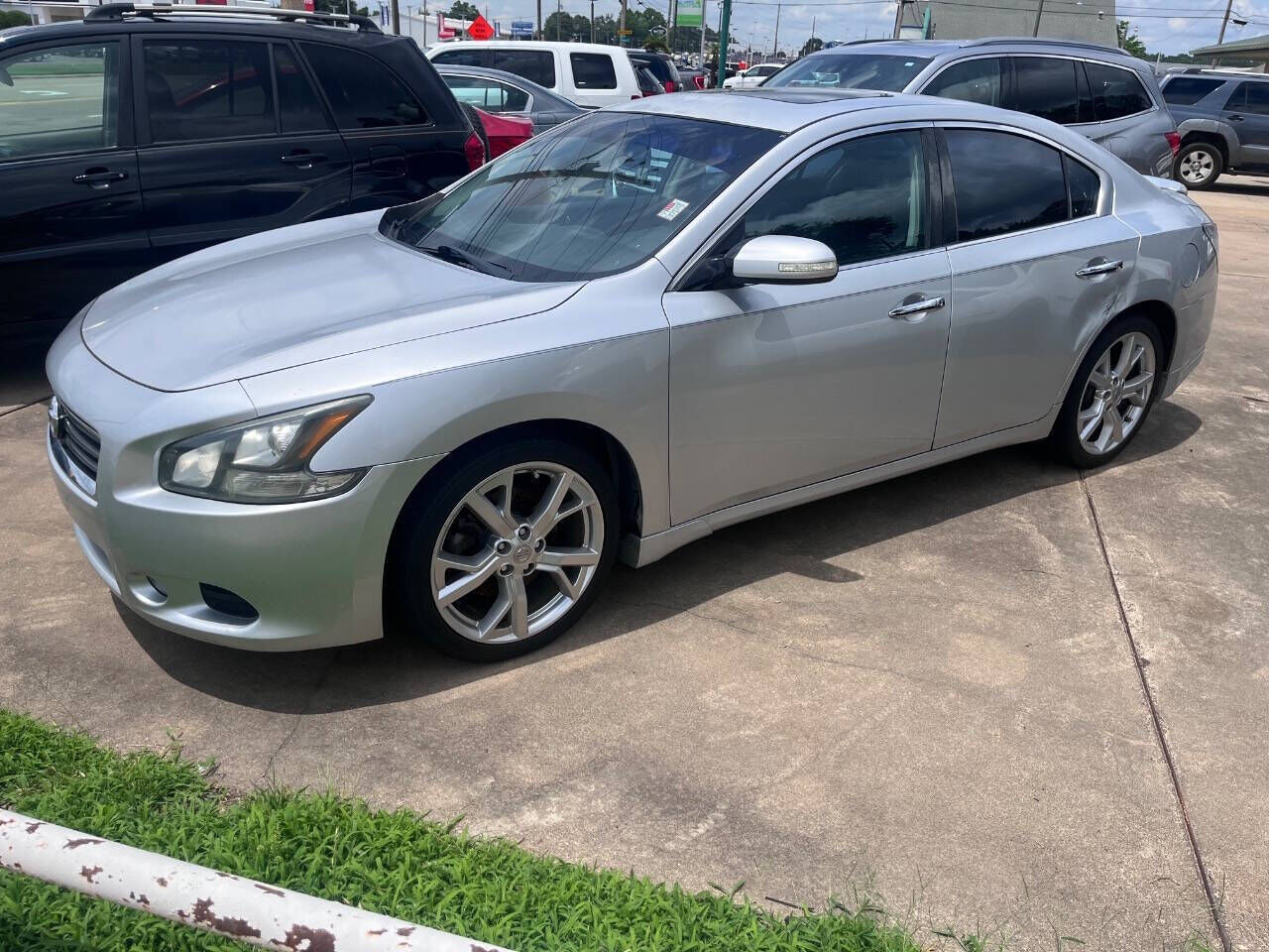 2012 NISSAN Maxima