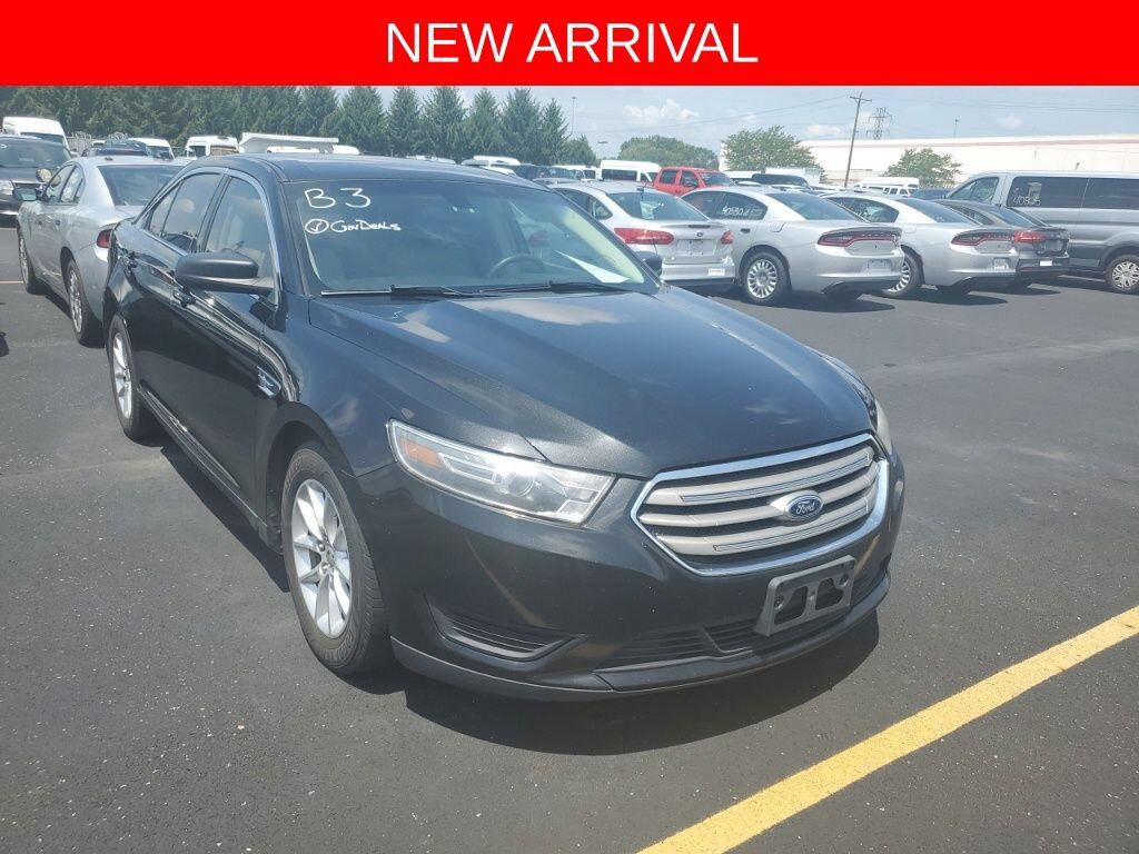 2015 FORD Taurus