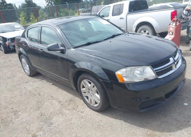 2012 DODGE Avenger