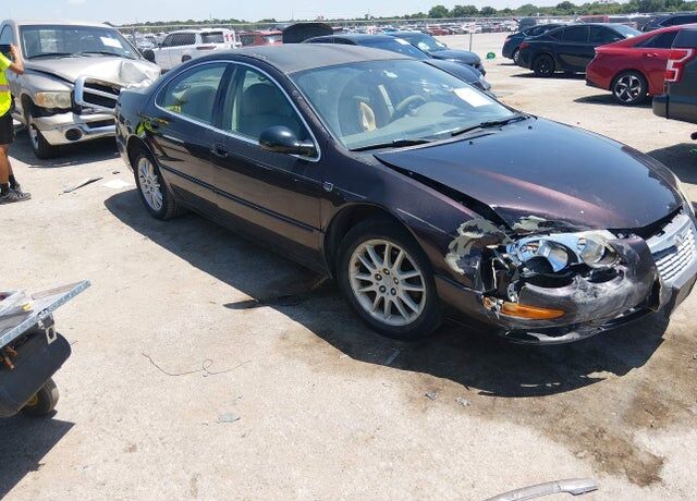2004 CHRYSLER 300