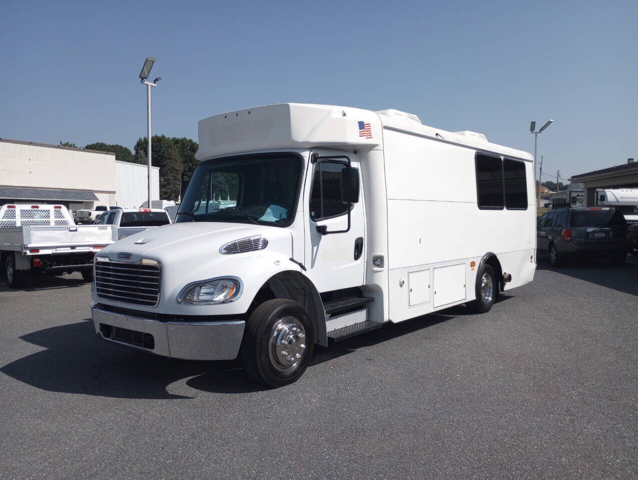 2014 FREIGHTLINER M2