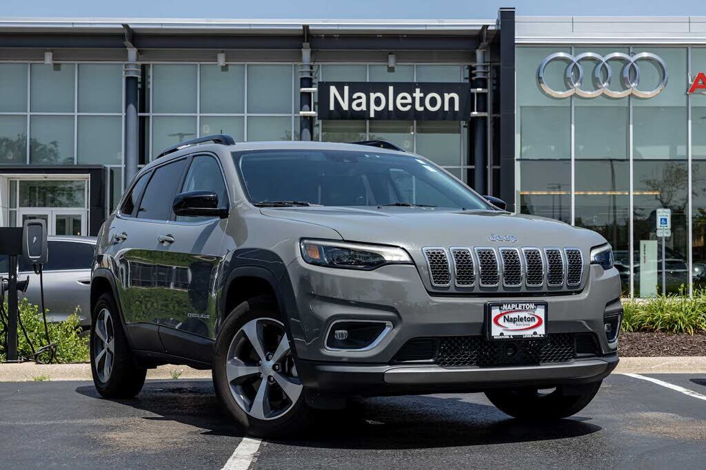 2022 JEEP Cherokee