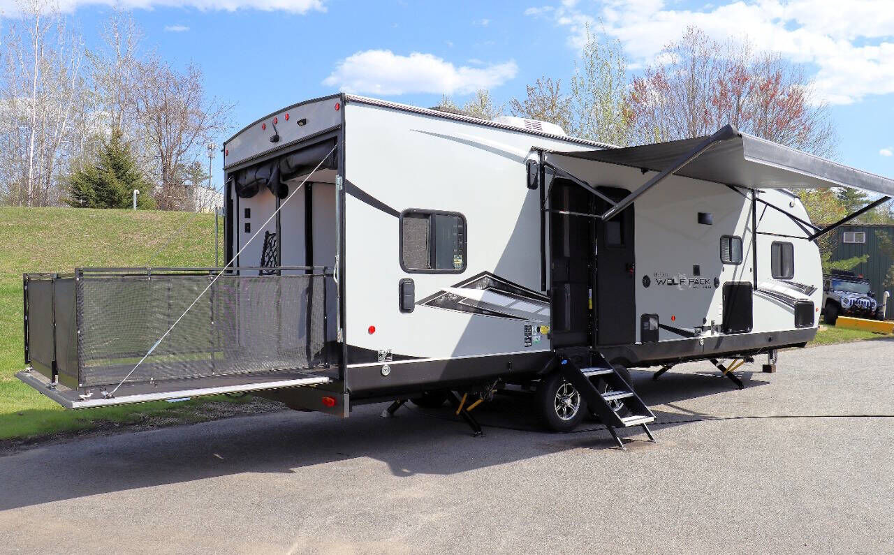 2022 FOREST RIVER Cherokee Toy Hauler