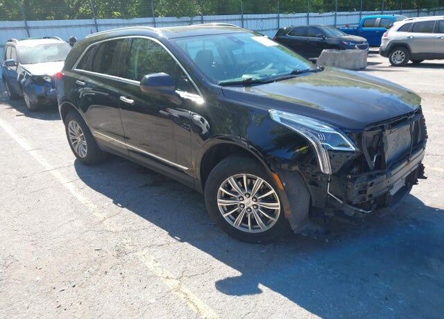 2017 CADILLAC XT5