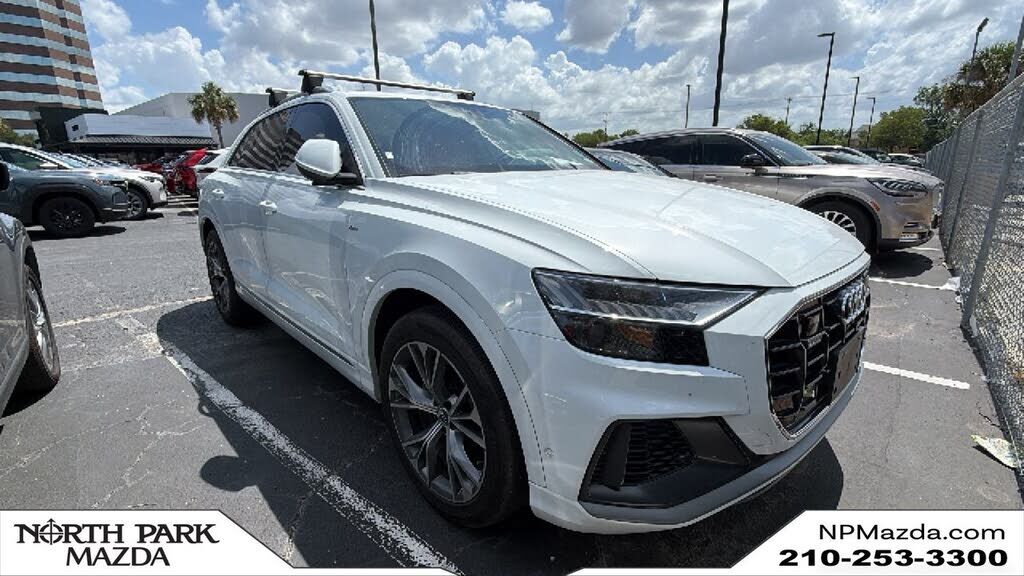 2021 AUDI Q8