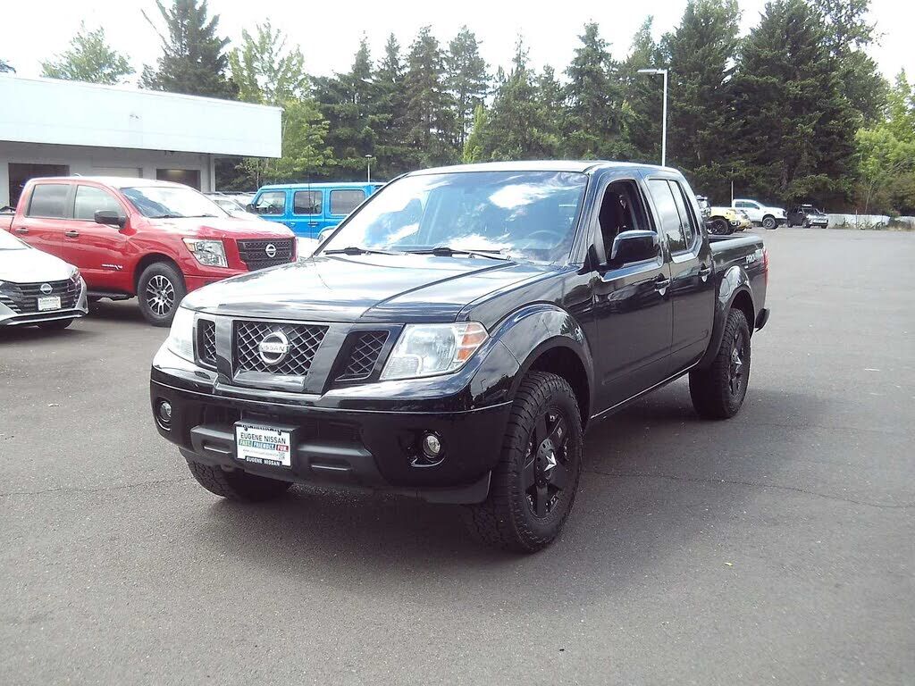2012 NISSAN Frontier