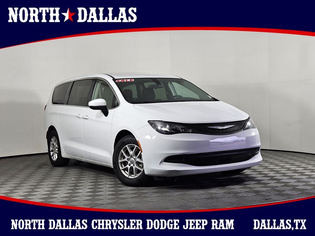 2022 CHRYSLER Voyager