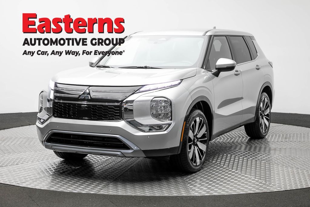 2025 MITSUBISHI Outlander
