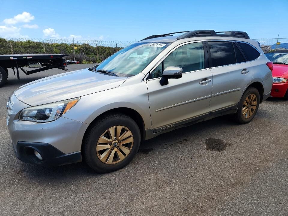 2015 SUBARU Outback