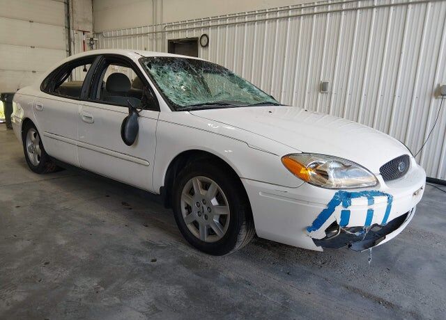2005 FORD Taurus