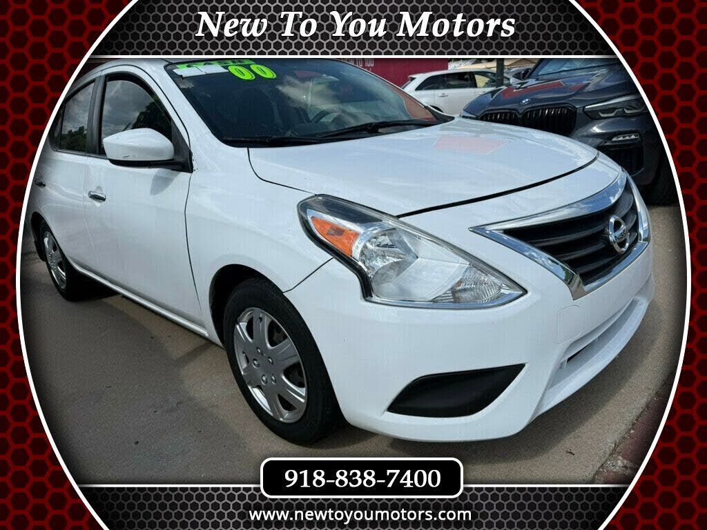 2015 NISSAN Versa