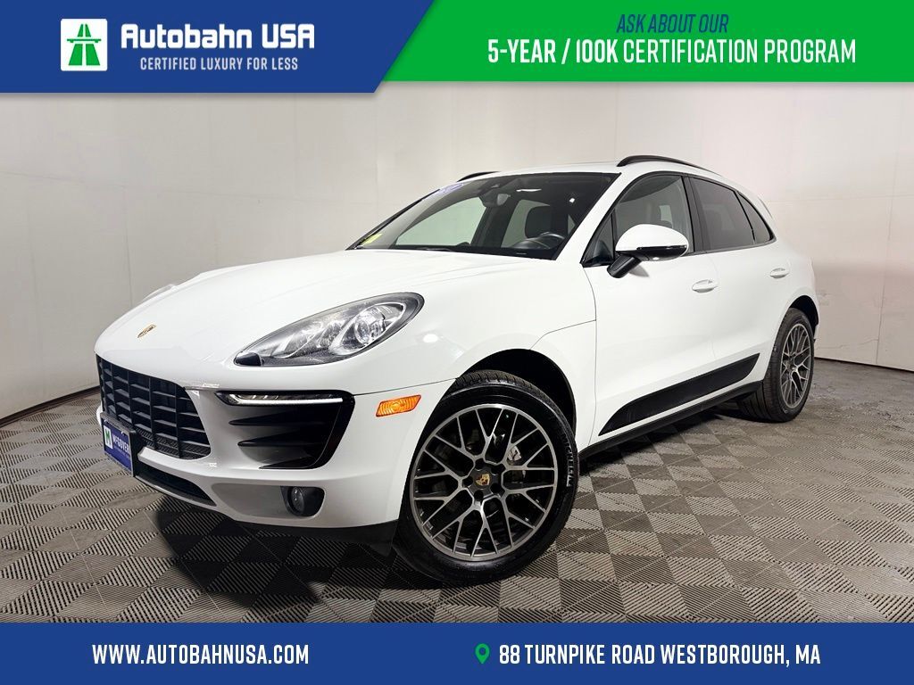 2017 PORSCHE Macan