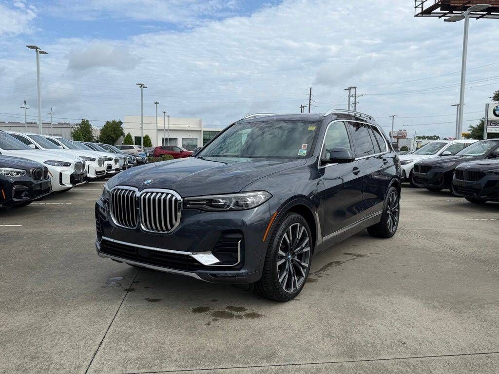 2021 BMW X7