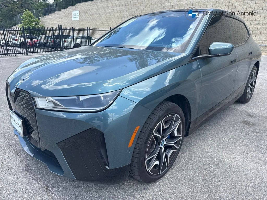 2024 BMW ix