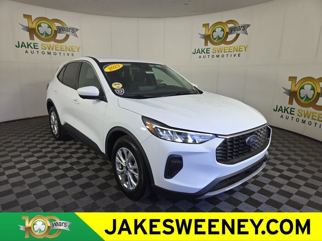 2023 FORD Escape