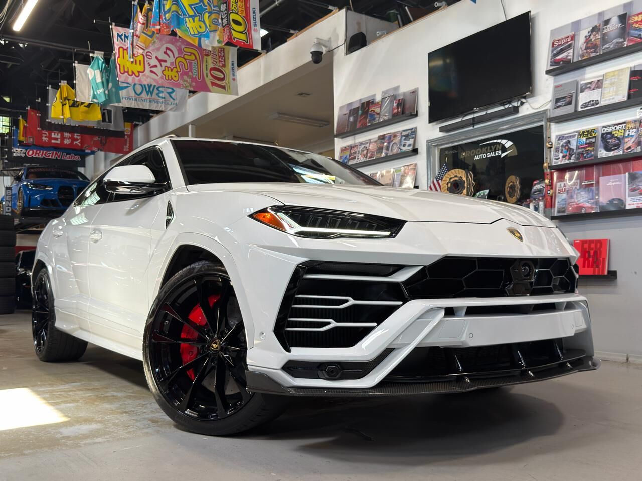 2020 LAMBORGHINI URUS