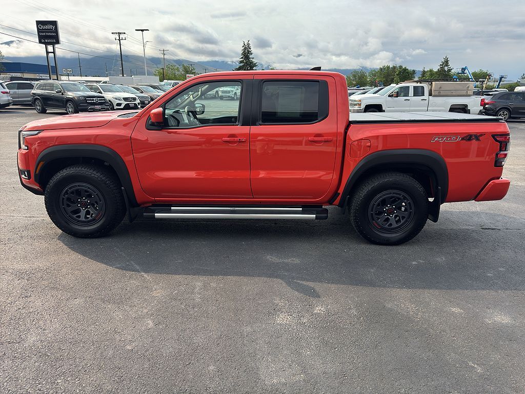 2025 NISSAN Frontier