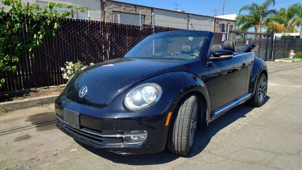 2013 VOLKSWAGEN Beetle