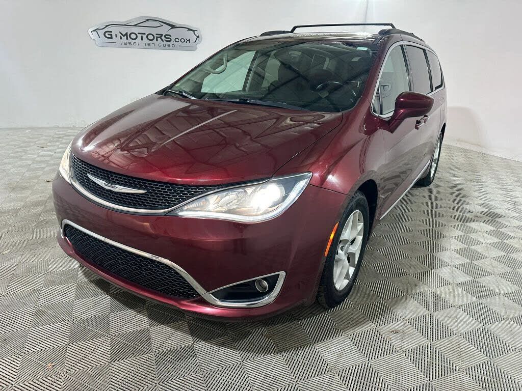 2017 CHRYSLER Pacifica